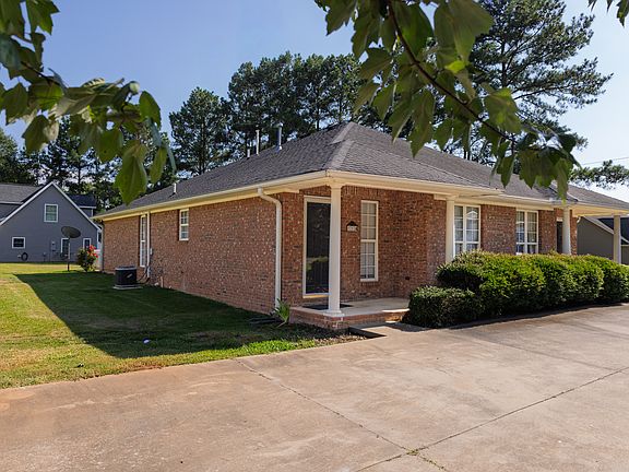 2nd image of 252 Bethesda Rd #A