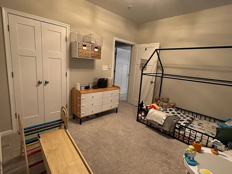 1502 Kathy Ann Way E — Photo 13