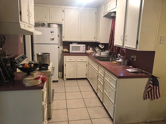 4th image of 3613 Brentwood Dr