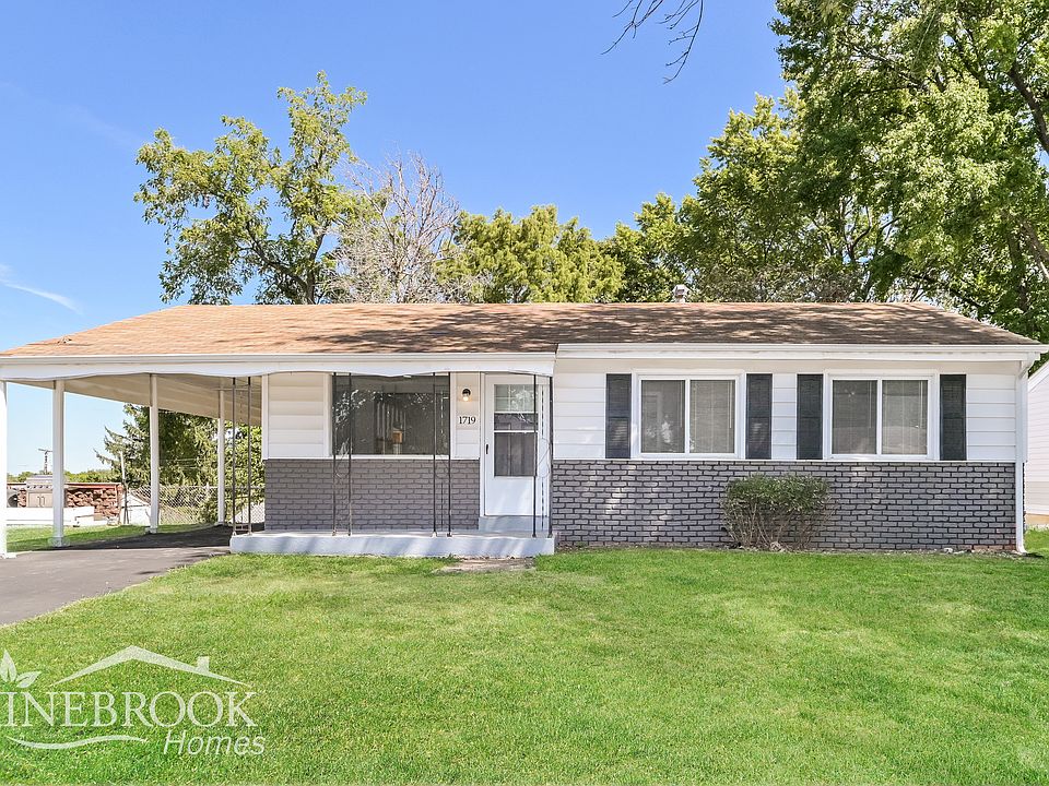 1st image of 1719 Leaf Crest Dr