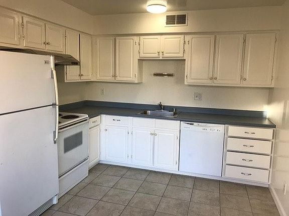 5th image of 1238 12th Ave APT 2