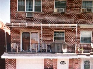 1632 Glover St, Bronx, NY 10462
