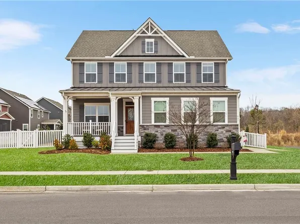 937 Olmstead St, Chesapeake, VA 23323