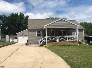 108 Hickory St, Schleswig, IA 51461