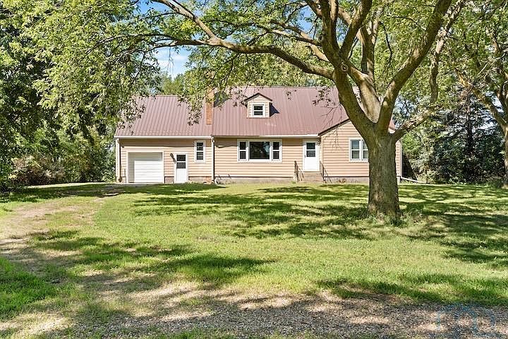 1st image of 46487 306th St