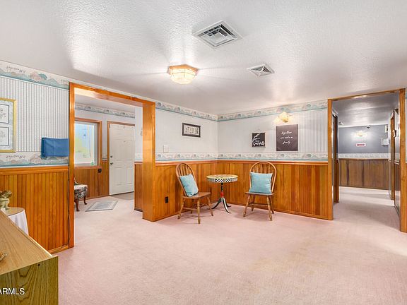 5th image of 3135 E Larkspur Dr