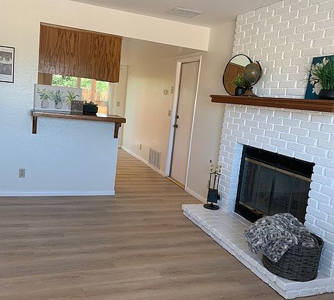 3rd image of 912 Alene Ave APT A