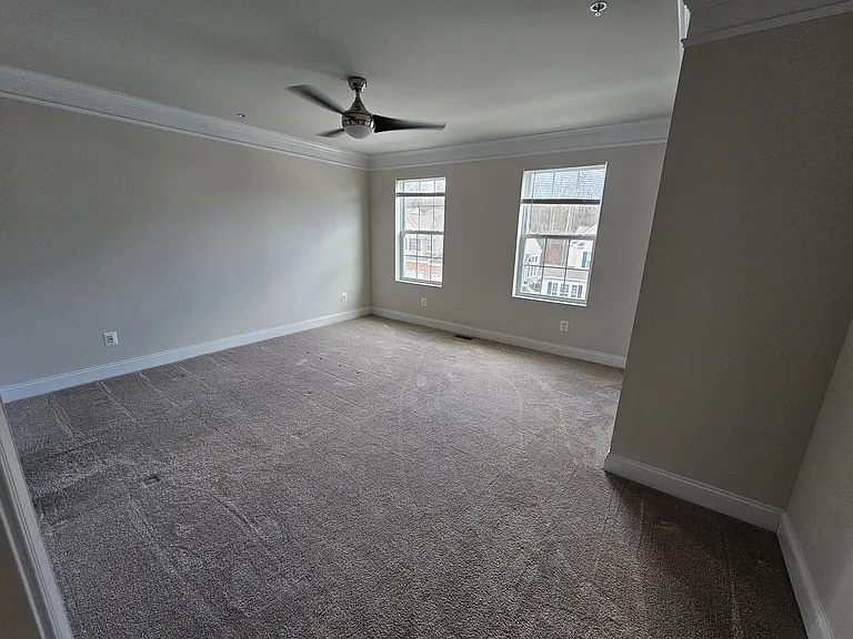 625 Heathland Trl — Photo 16