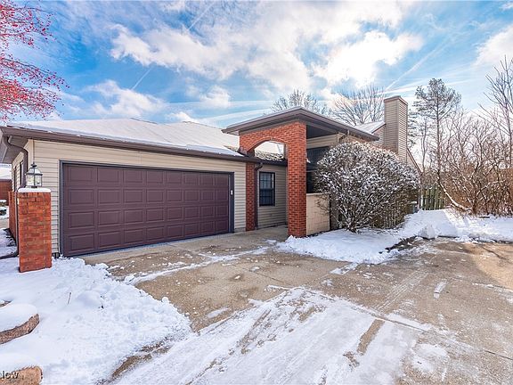 2nd image of 5240 Parkhurst Dr