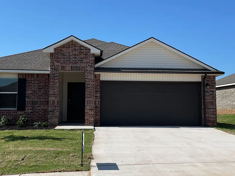 12512 Bending Brook Dr — Photo 1