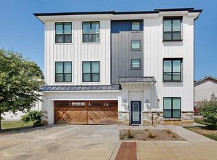 800 S Welch St Apartments 106, Denton, TX 76201