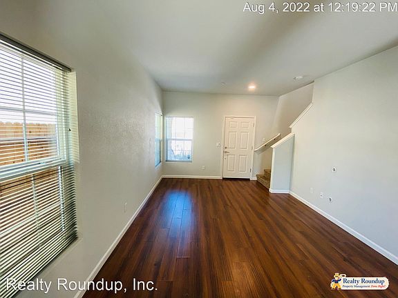 4th image of 8160 Creeping Willow Ln