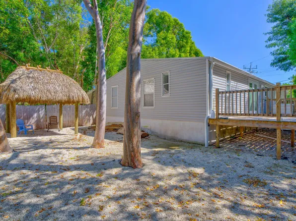 2 Oakwood Ave, Key Largo, FL 33037
