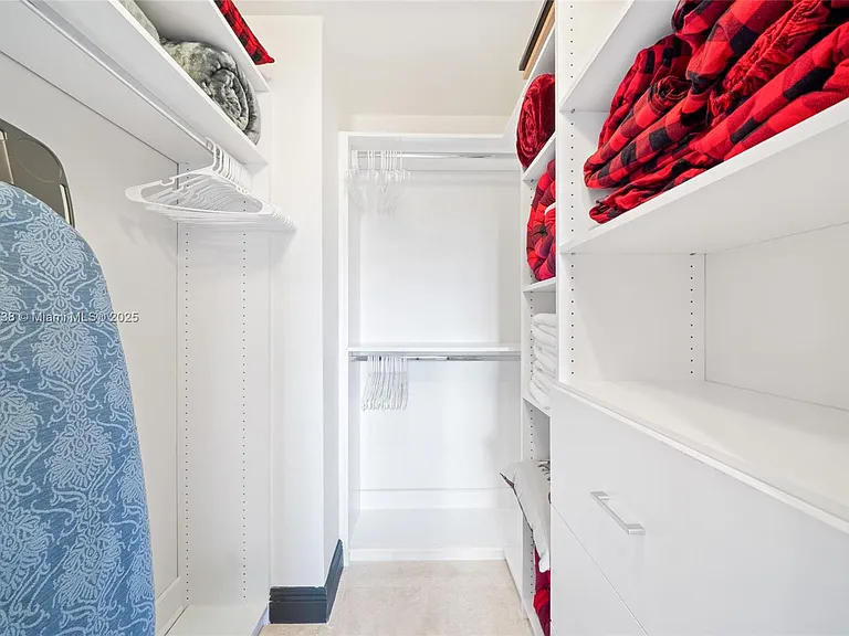 5424 SW 154th Pl — Photo 37