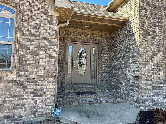 2nd image of 2113 Airborn Dr