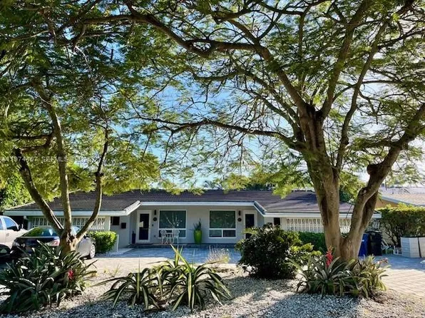 5650-5652 NE Seventeen Terrace 17th Ter, Fort Lauderdale, FL 33334