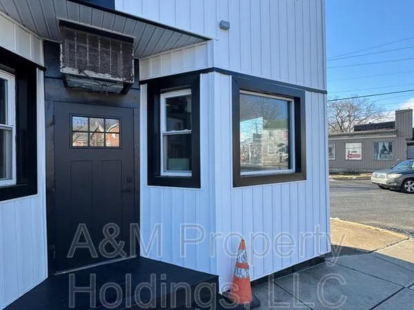 149 N 9th St, Stroudsburg, PA 18360