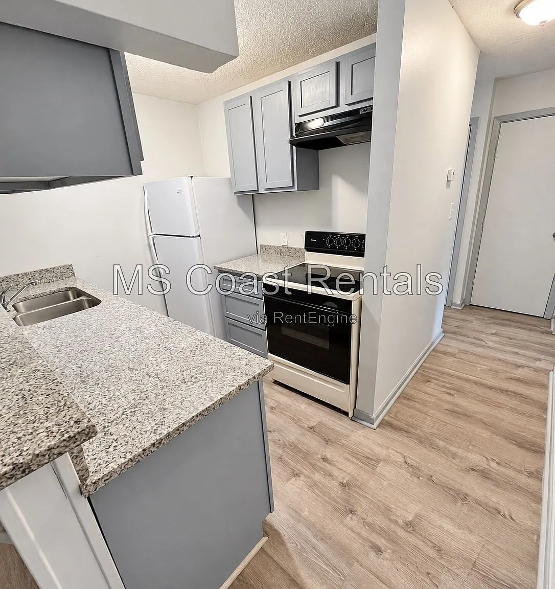 2 bed, 1.0 bath, 900 sqft, $999 — Photo 4