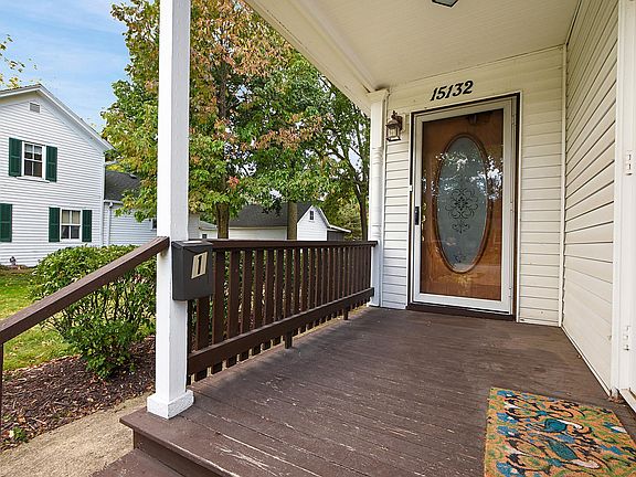 3rd image of 15132 S Dillman St #1