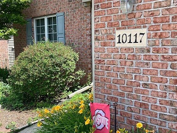 3rd image of 10117 N Shannon Hills Dr