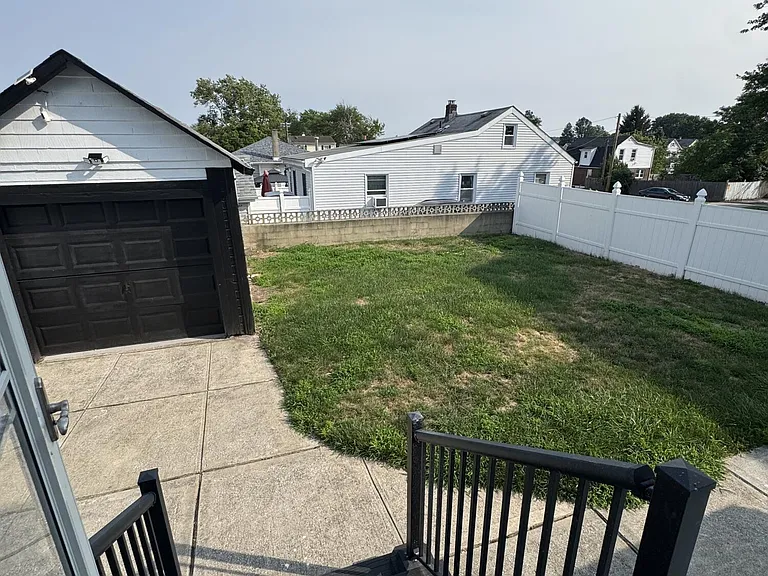 177 Bergen St — Photo 12