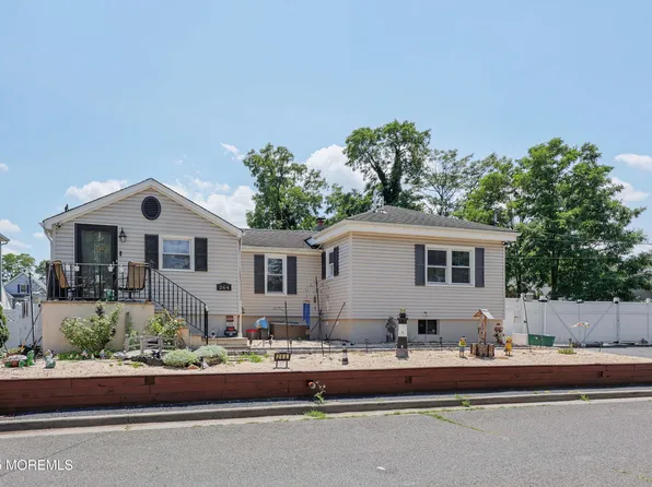 264 Linden Avenue, North Middletown, NJ 07748