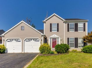 160 Jefferson Ln, Streamwood, IL 60107