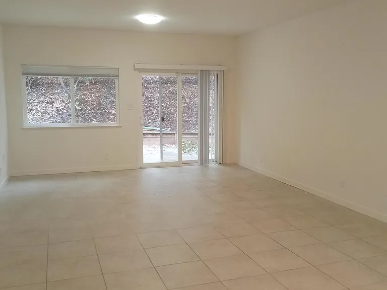 2921 Fyne Dr — Photo 4