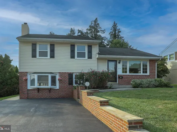 215 Hastings Blvd, Broomall, PA 19008