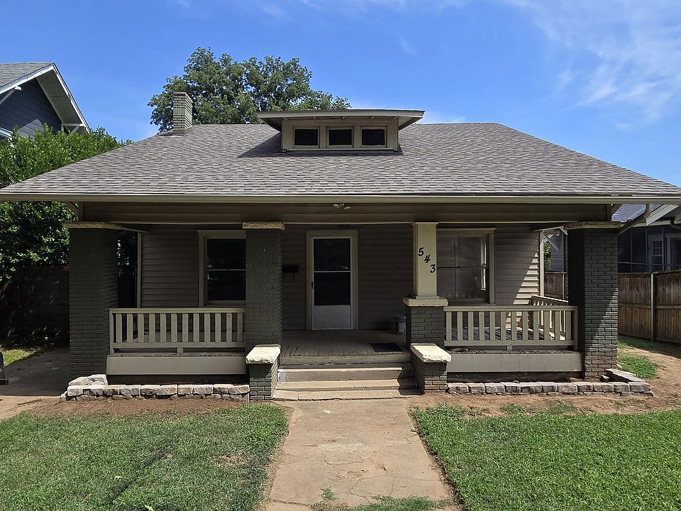 1st image of 543 N Santa Fe Ave