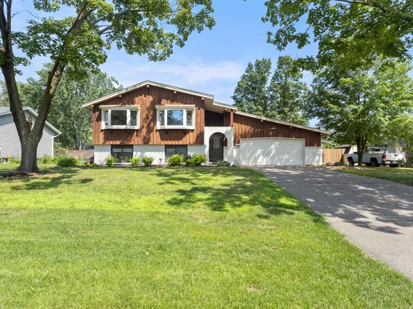 12817 Tyler St NE, Blaine, MN 55434