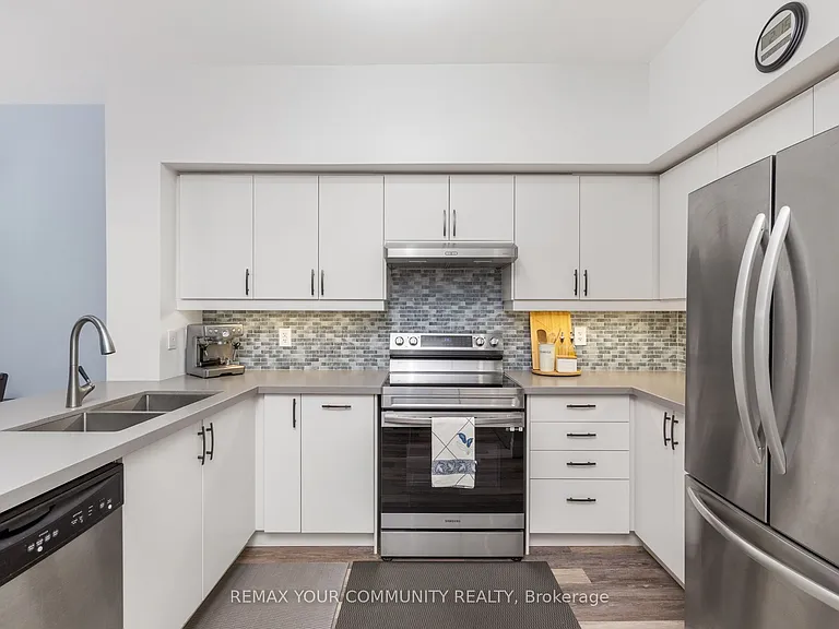 9973 Keele St #202 — Photo 3