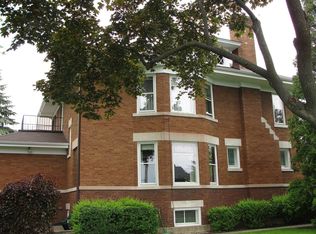 203 W Fremont St, Arlington Heights, IL 60004