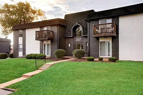 Forest Lake Apartments Photo 1