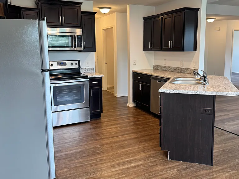 276 W Picardy St — Photo 22