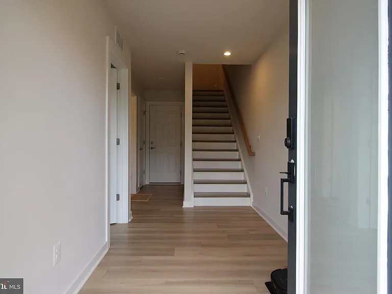 2107 Acadia Rd — Photo 27