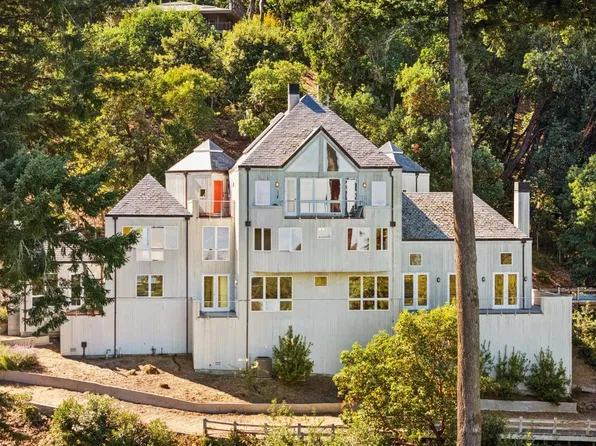 1190 Bear Gulch Rd, Woodside, CA 94062