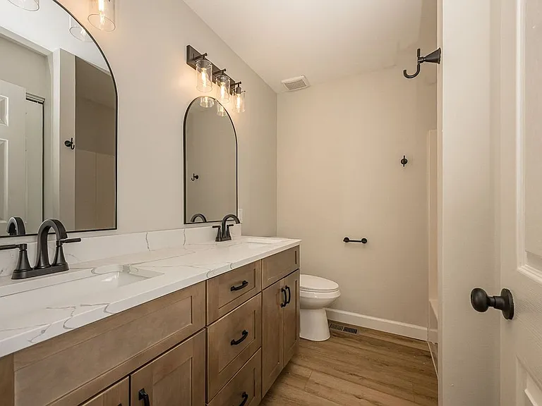 2666 Liberty Gardens Dr — Photo 6
