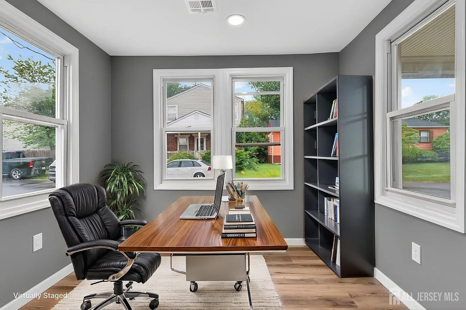 3 bed, 3.0 bath, $3,600 — Photo 3
