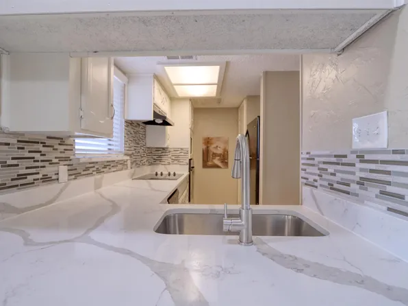 707 Harbour Town Dr APT 1, Lake Dallas, TX 75065