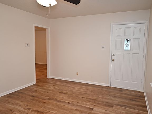 2nd image of 5040 Lindale Dr