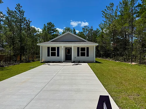 204 E Iris Ln Photo 1