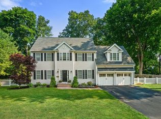11 Shadow Ln, Wellesley, MA 02482