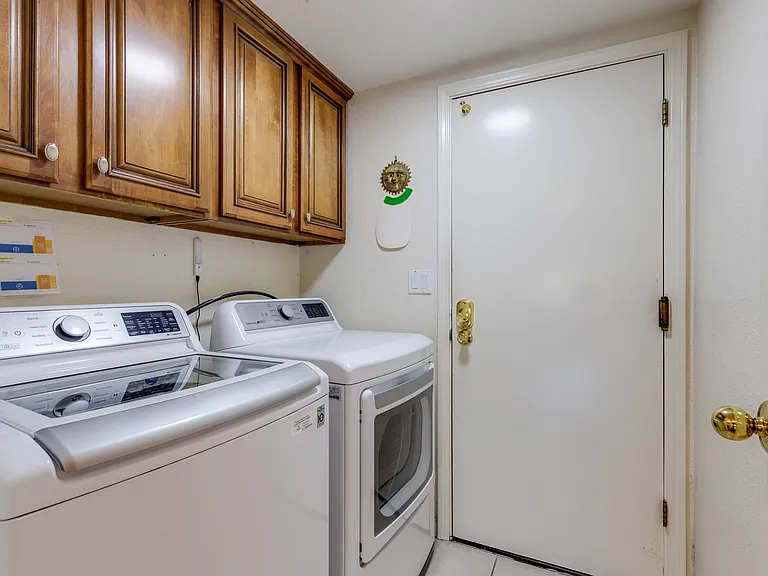 651 Fontes Dr — Photo 34