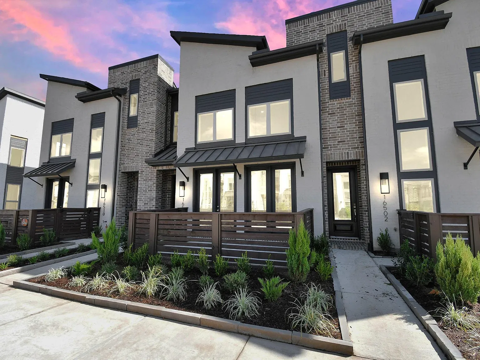 3 bed, 2.5 bath, 1849 sqft, $2,800 — Photo 1
