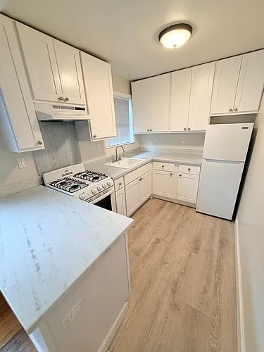 1945 Clay St #2 Photo 1