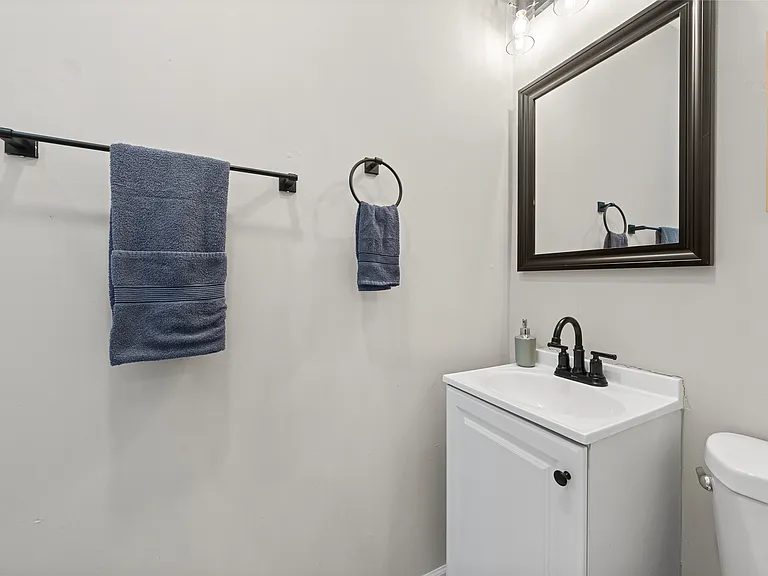 536 Oakwood Ave — Photo 14