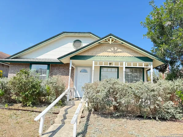 720 garden meadow, Universal City, TX 78148
