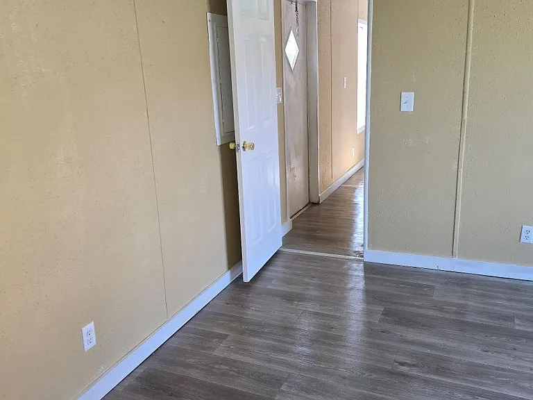 4915 Highway 80 — Photo 11
