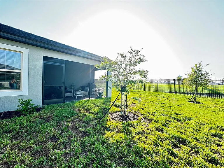 32040 Griffin Sands Ln — Photo 6